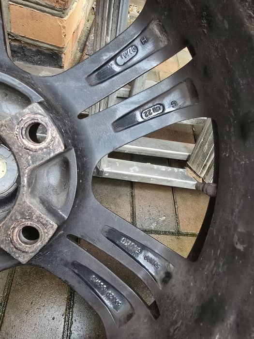 Диски з зимовою резиною 235/60/18