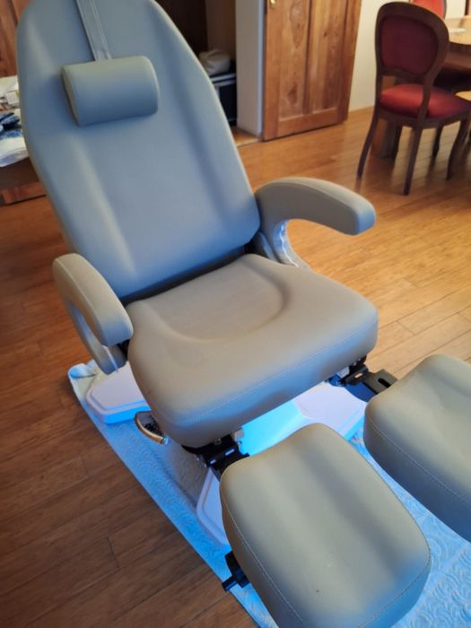 Fotel podologiczny pneumatyczny
