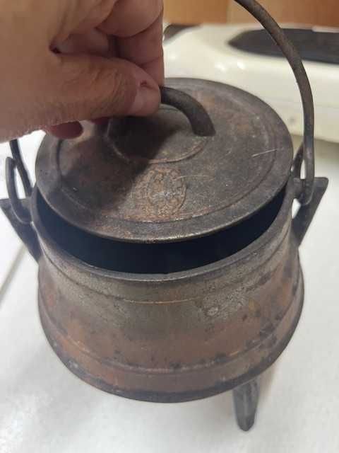 Panela de ferro antiga