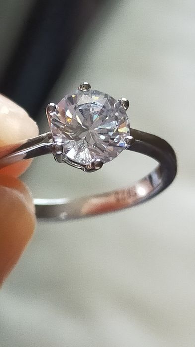 Vendo anel prata S925 prata e diamante moissanite
