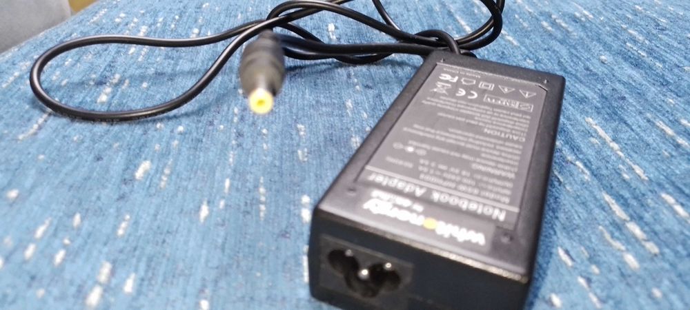 Zasilacz WhiteEnergy do Laptopa HPH004 65W