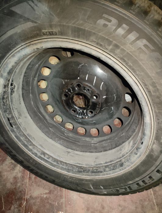Шини на дисках 205 60 r16, vw, ковпаки
