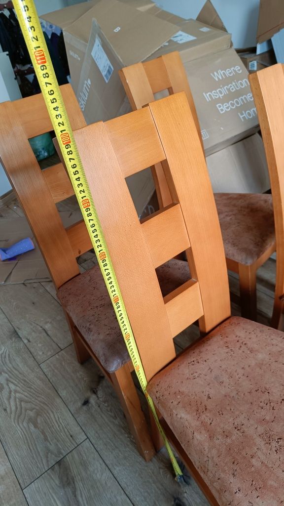 Stół drewniany + 4 krzesła i 2 taborety