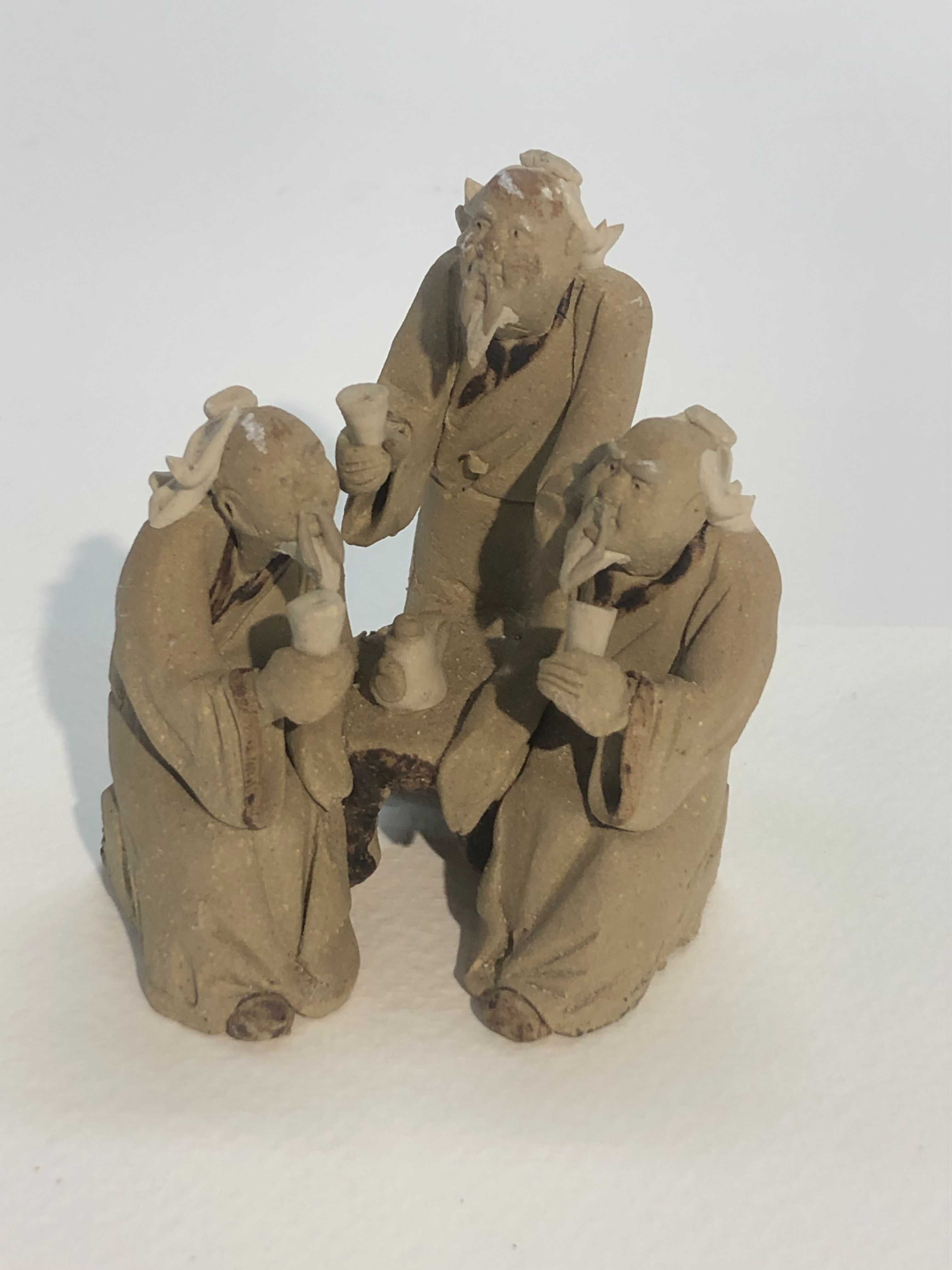 Tres mestres em ceramica chineses