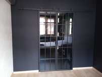 Ścianka loft, drzwi loft, ściana ze szkła, zabudowy loftowe