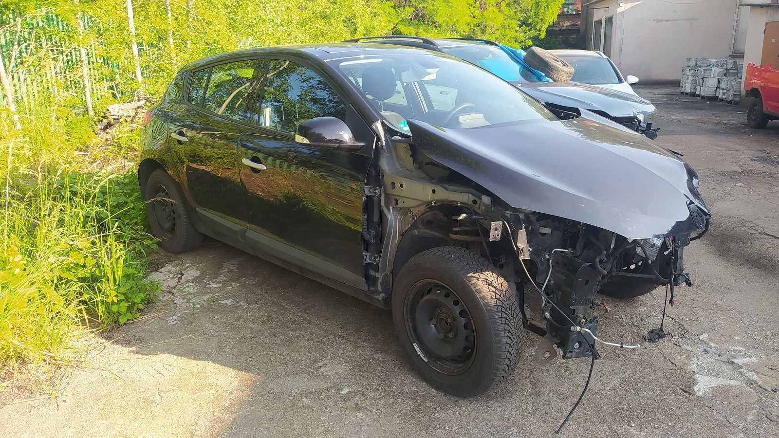Renault Megane III 1.4 TCe uszkodzony