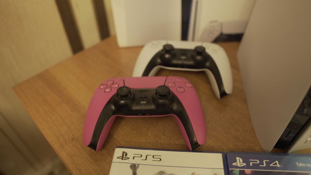 playstation 5 slim blu-ray +2геймпада +3ігри