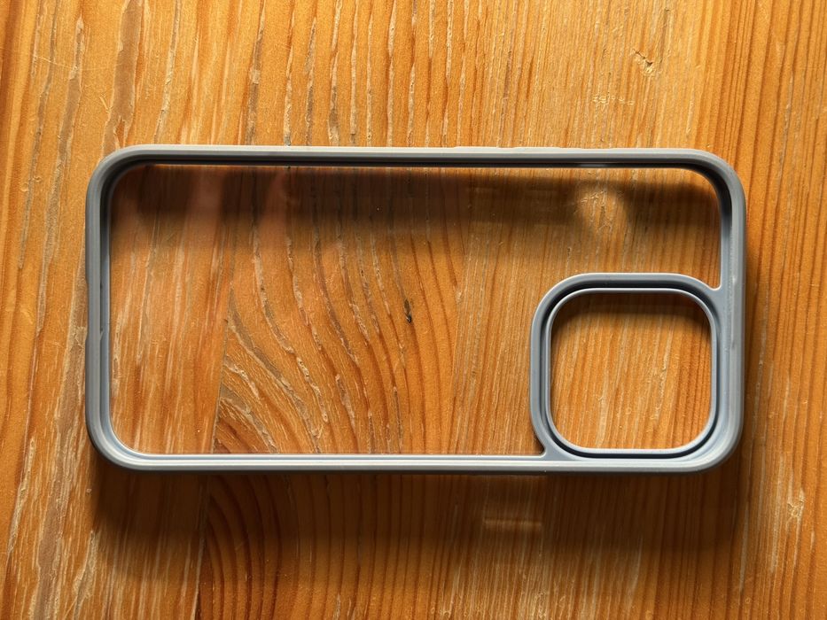 2 etui na iPhone 13 Pro – używane, bardzo dobry stan