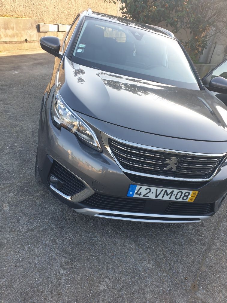Peugeout 5008 ( inclui 4 pneus novos)