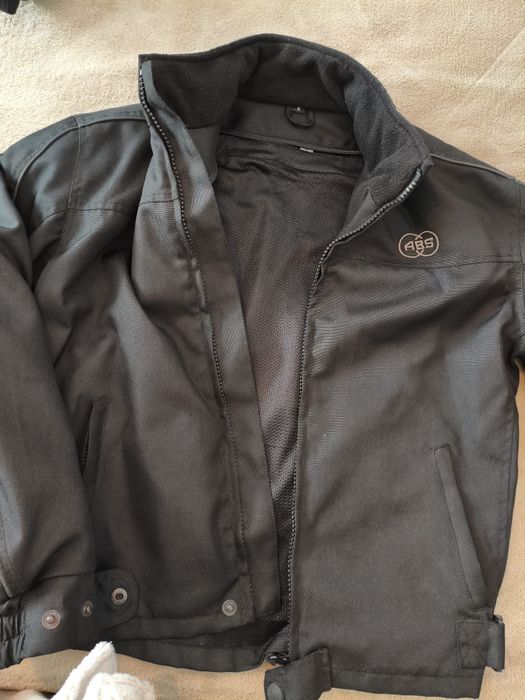 Blusao tm S/calças tm 36/37 e capacete tm S