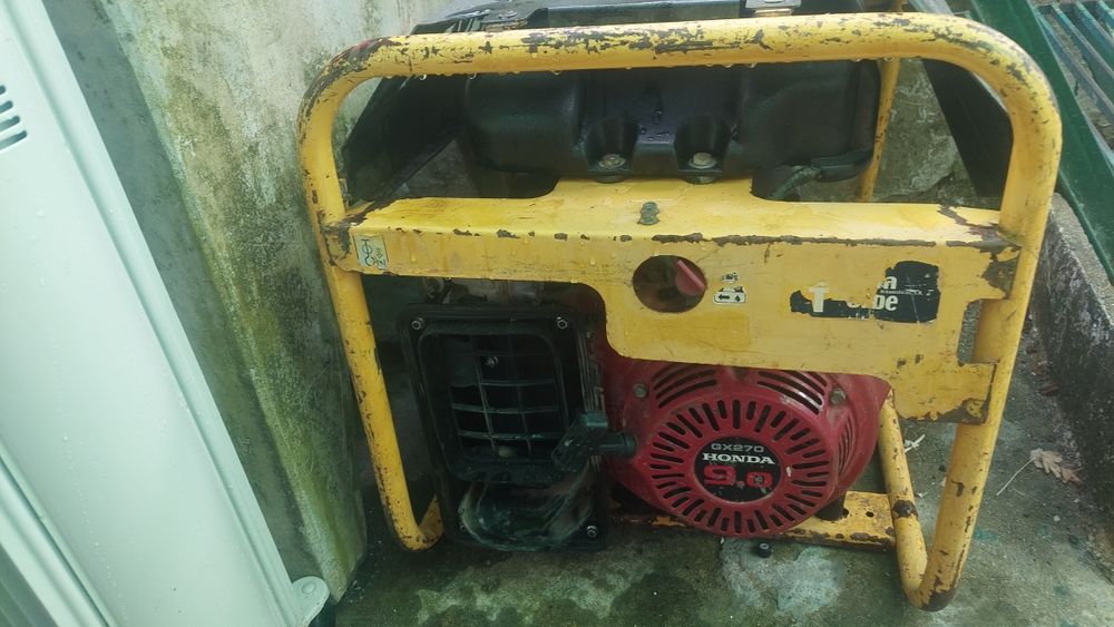Gerador WACKER com Motor Honda GX270 – 9.0HP – A Gasolina         
?