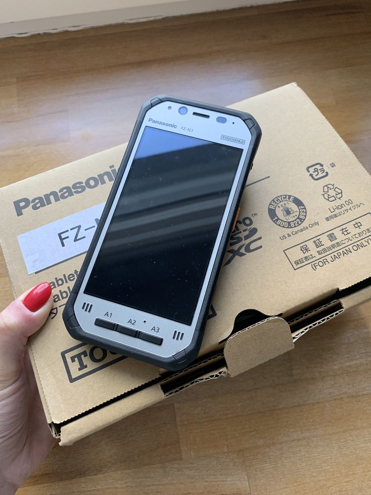 Panasonic kolektor smartfon specjalistyczny Toughpad FZ-N1AFCABZ3