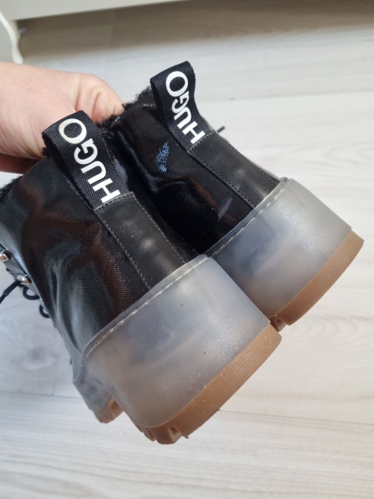 Buty zimowe śniegowce Hugo Boss skóra roz 37