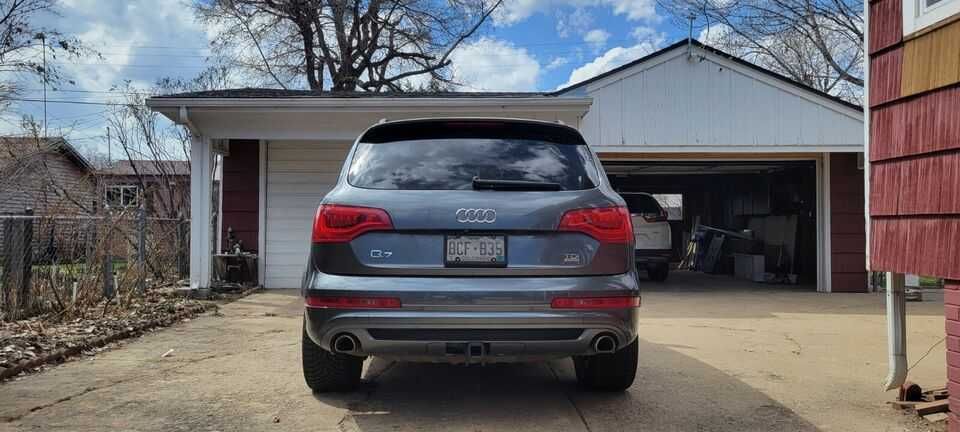 2013    Audi  Q7