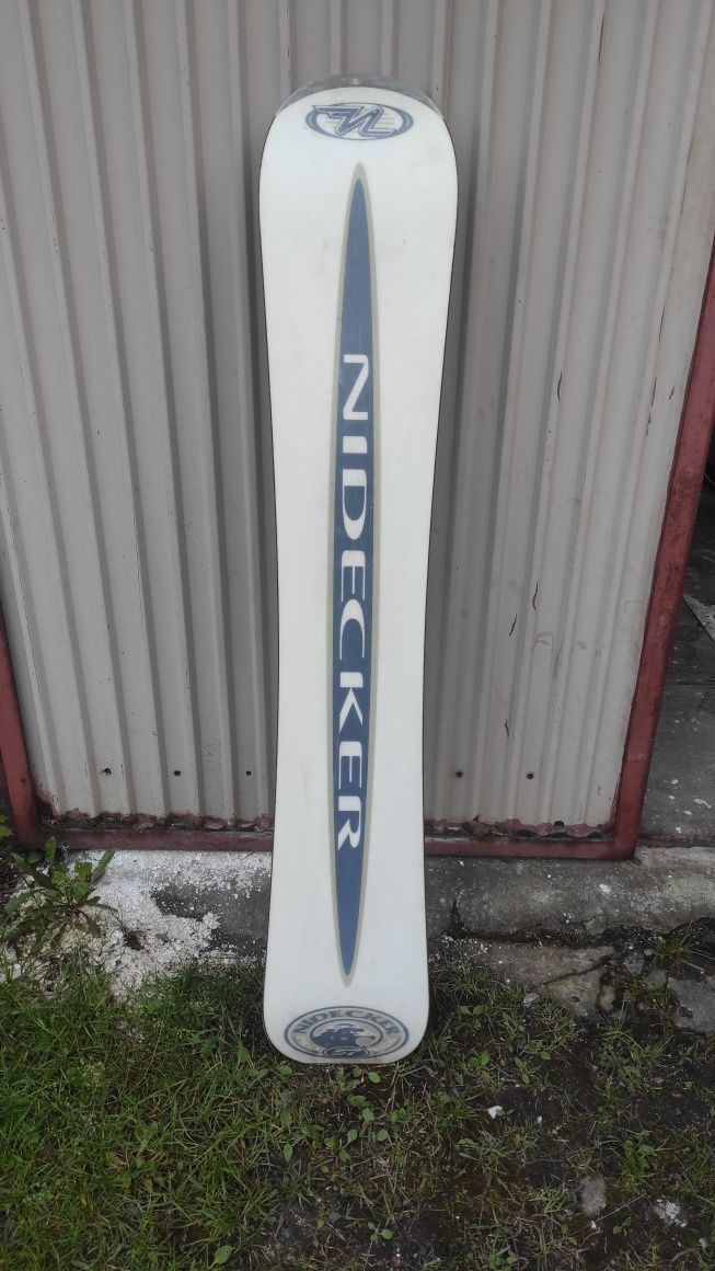 Deska snowboardowa Nidecker