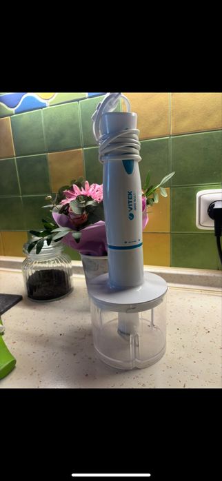 Блендер VITEK 800 Вт. У відмінному стані