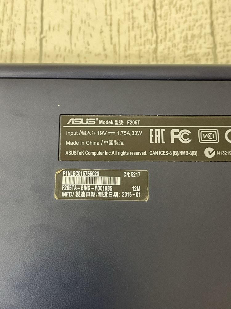 нетбук asus f205t