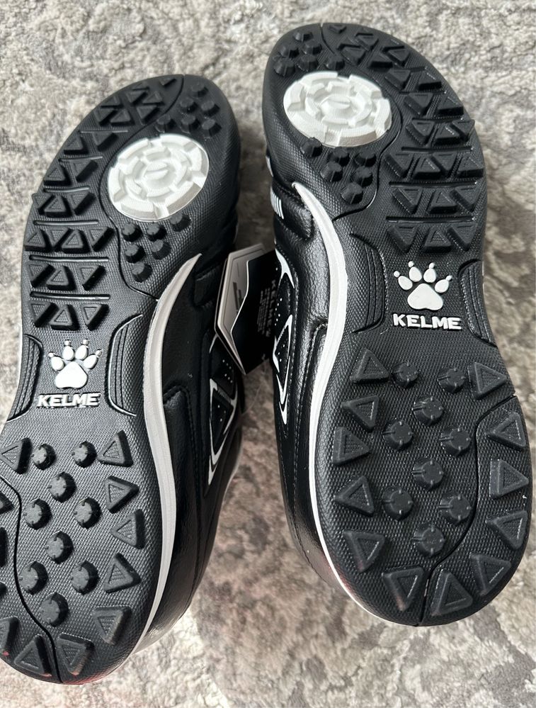 Сороконожки Kelme BASIC 42 роз.