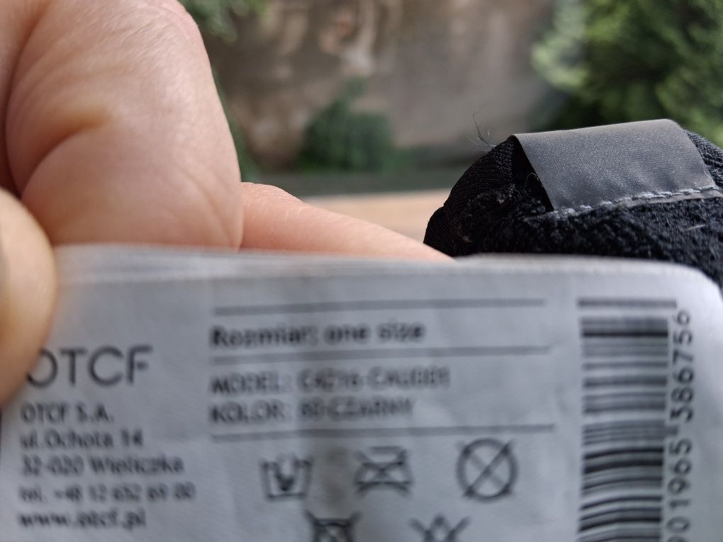 Sportowa opaska na głowę firmy 4F