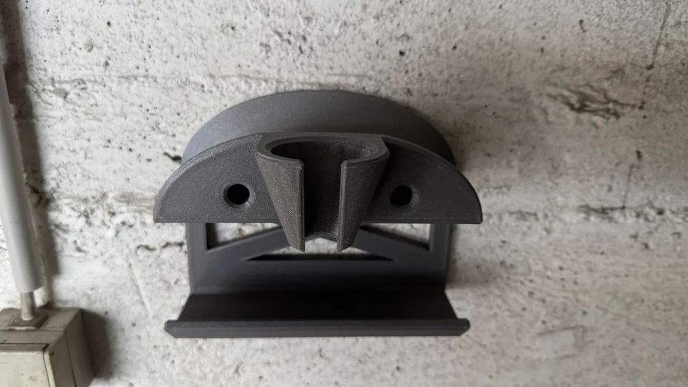 Настенная подставка для зарядки Tesla (Mobile Connector EU)