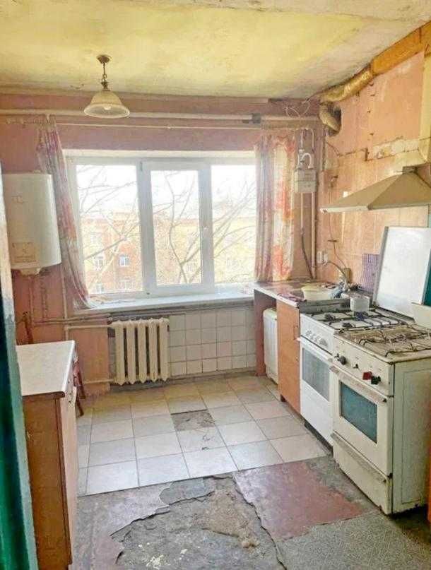 Продам 2комн гостинку в Докучаева