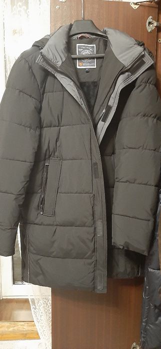 Зимова нова чоловіча куртка