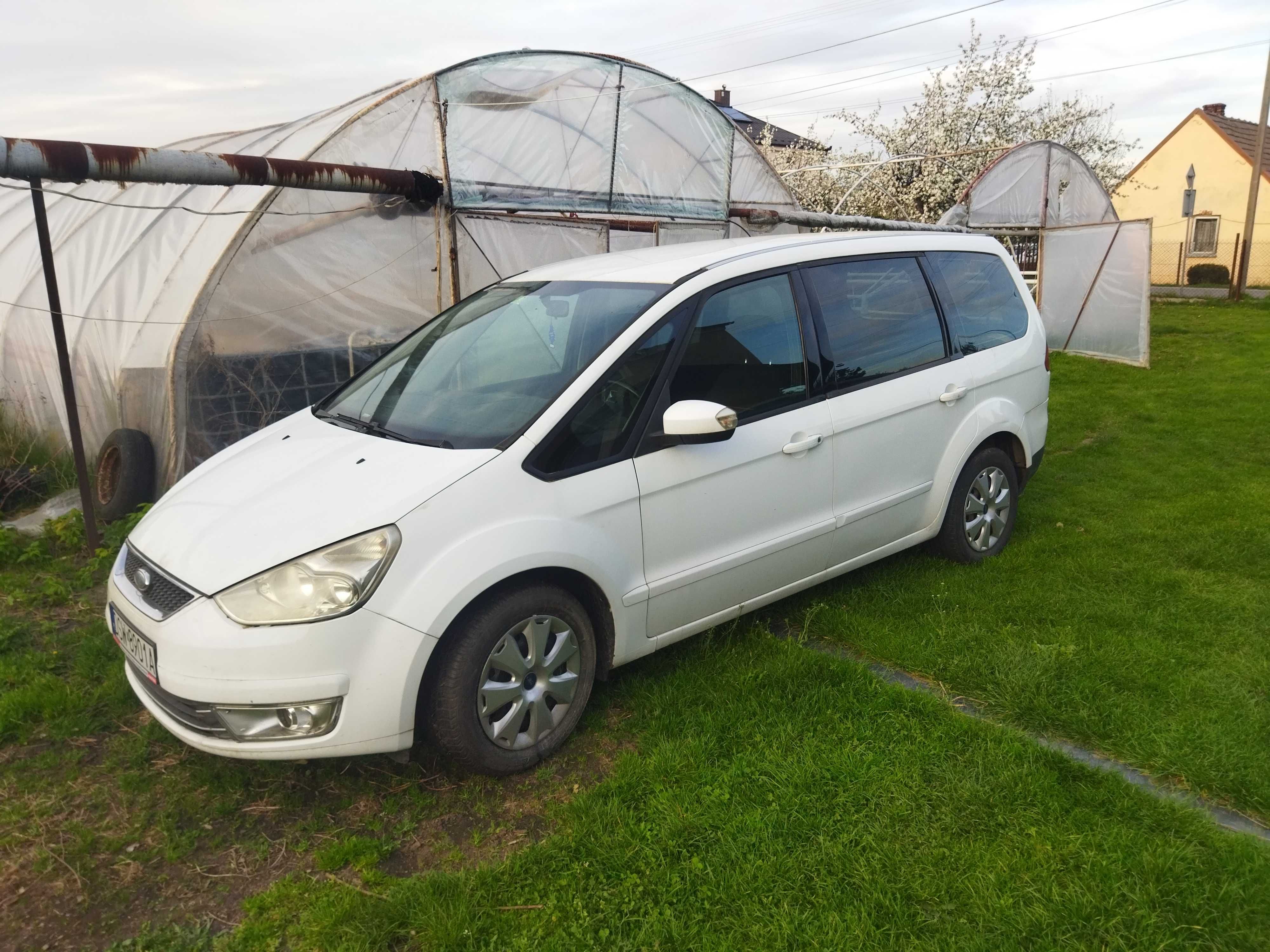 Ford Galaxy 7 osób - japoński automat