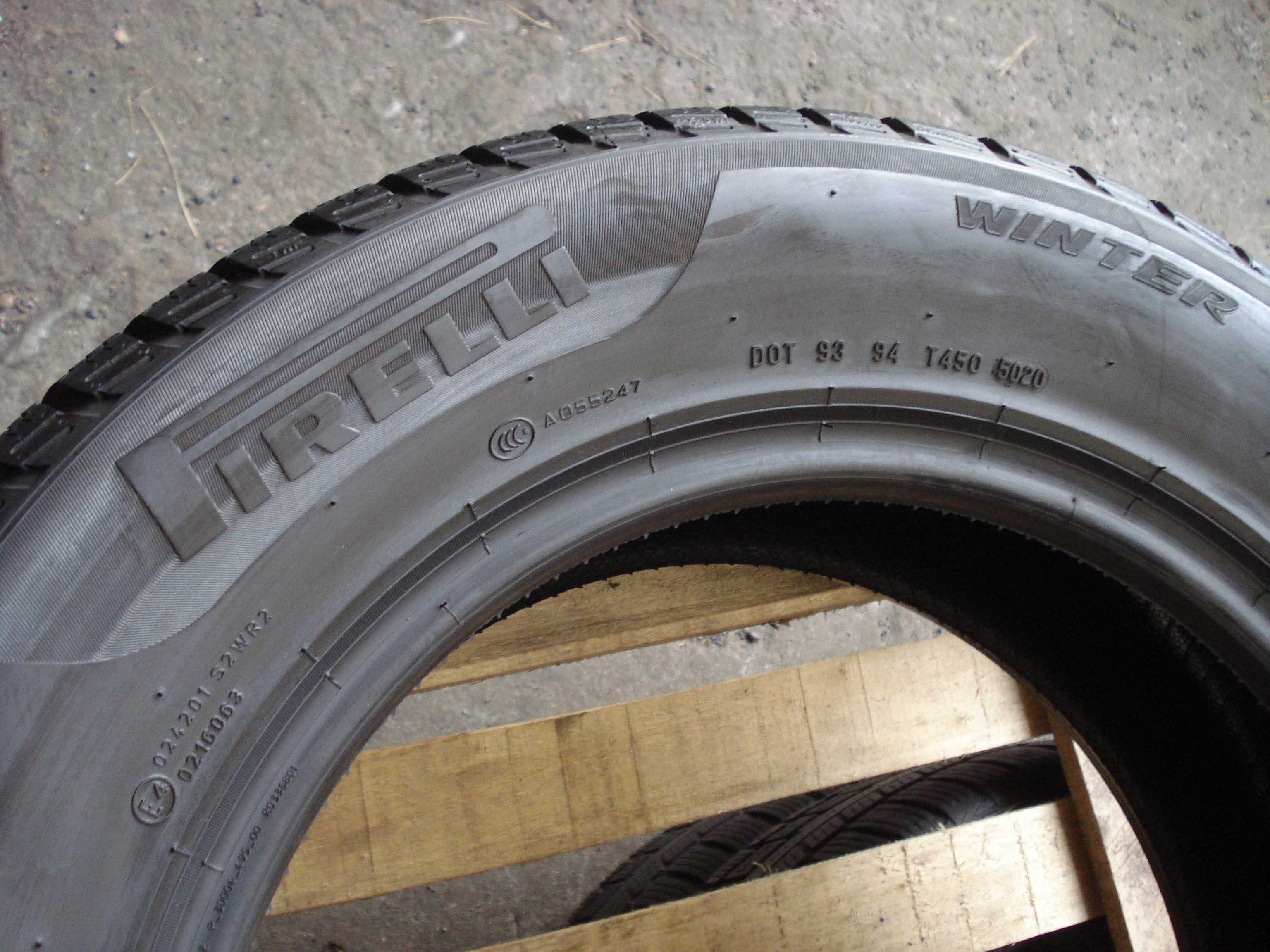 Pirelli Sotto Zero 3  215/60 r 16  2 - sztuki zimowe