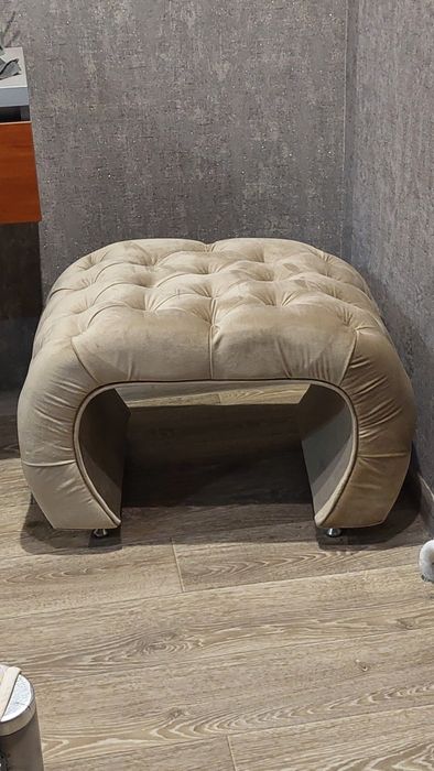 Пуфик каретний стяжка