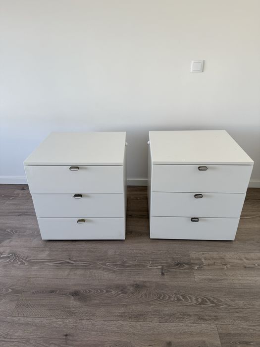 Ikea 2 mesas de cabeceira