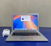 MacBook Air 13 2015 core i5 4ram  128Gb