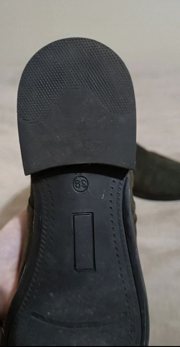 Botas usadas 2 vezes