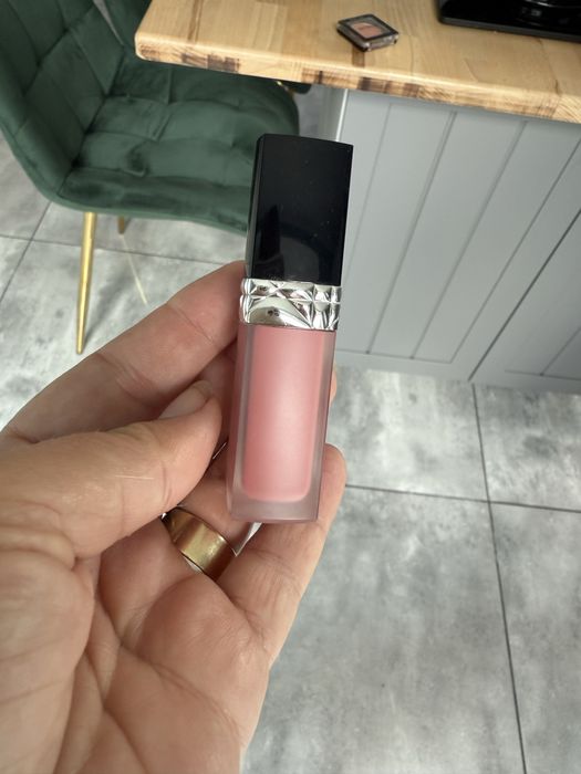 Pomadka plynna dior