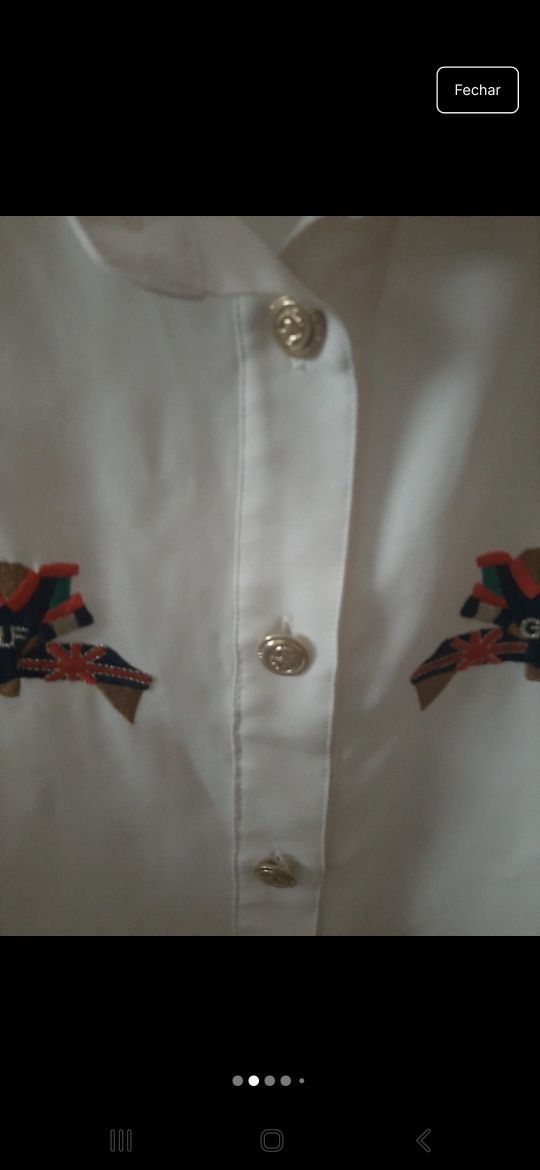 Camisa branca com pormenores