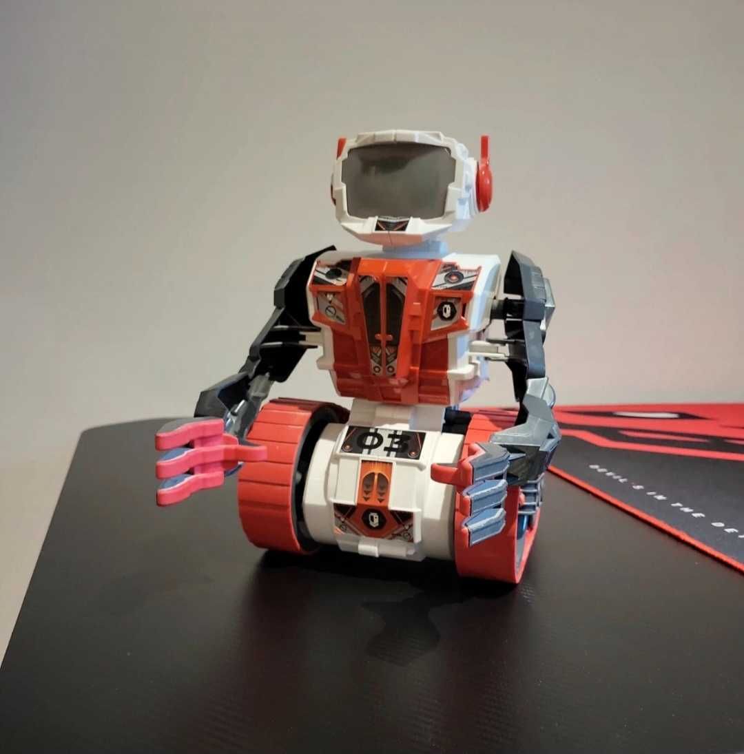 Robot EVOLUTION  Clementoni