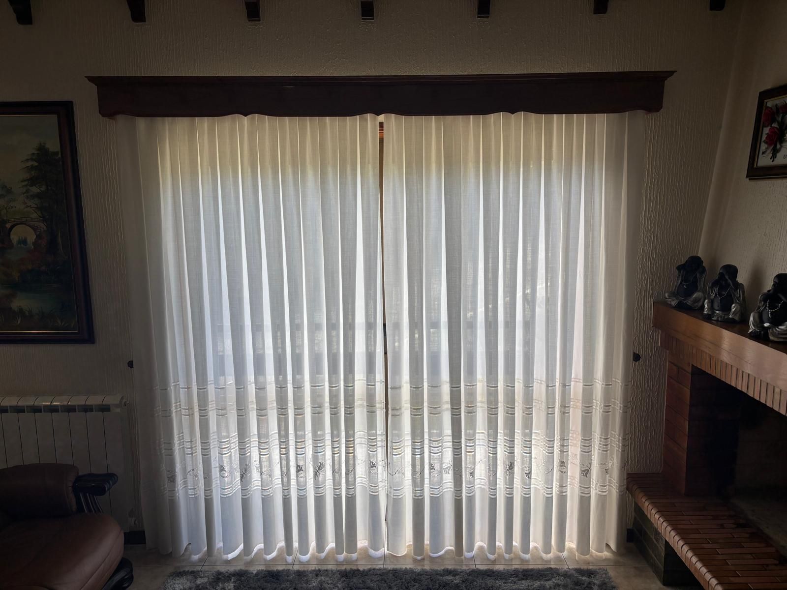 6 cortinados com sanefas