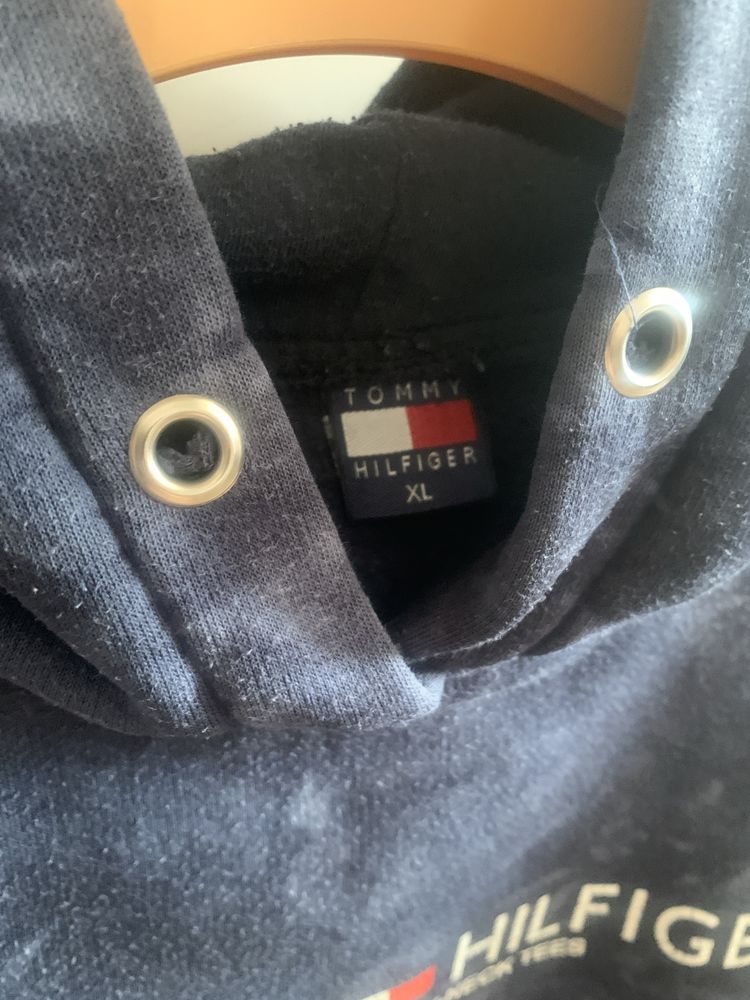 Granatowa bluza Tommy Hilfiger