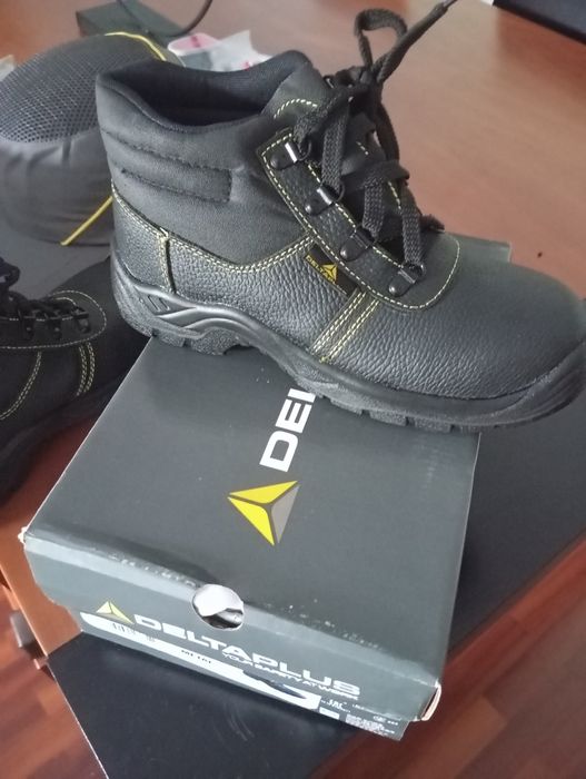 Botas de segurança novas tam. 40