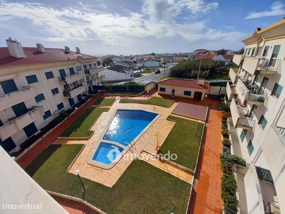 Apartamento T2+2 Duplex, com estacionamento, em Peniche