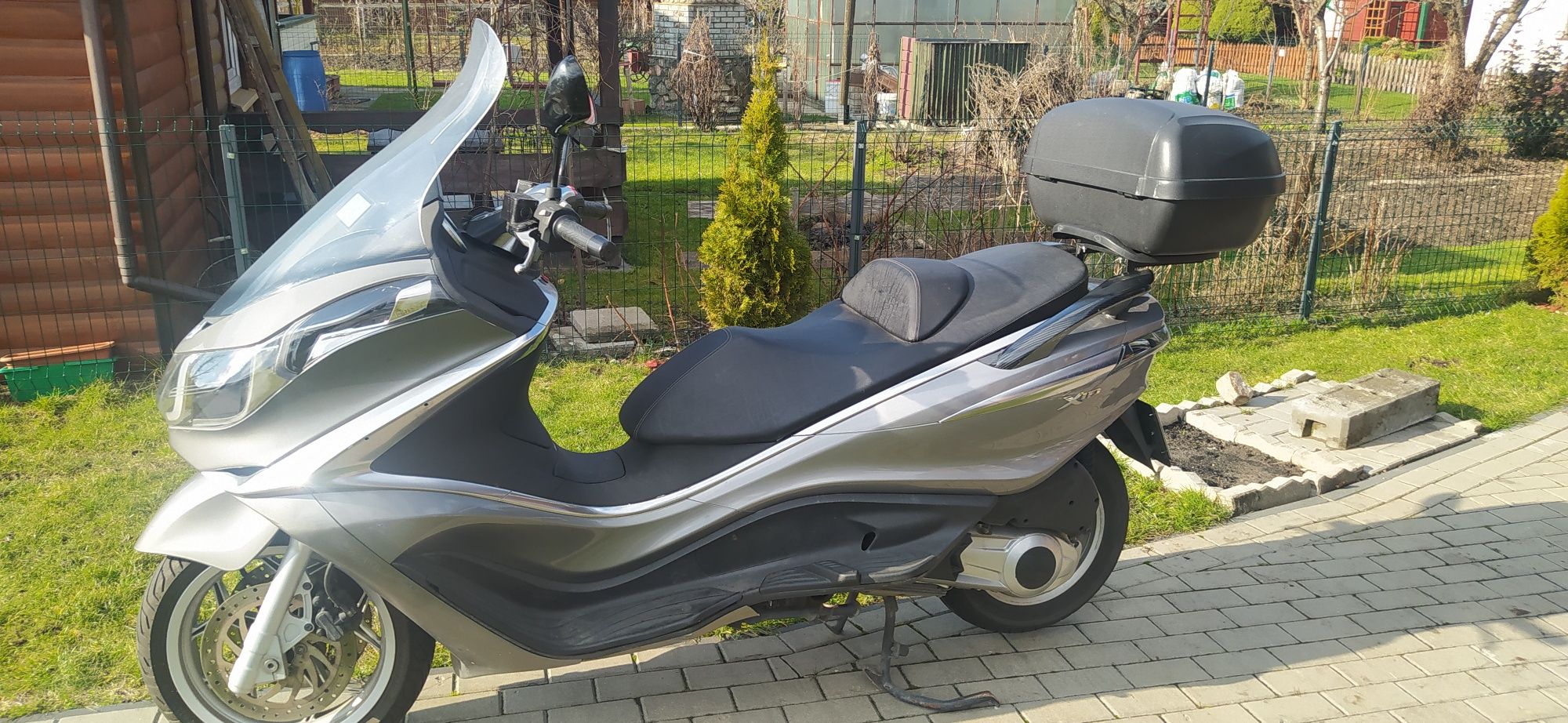 Sprzedam skuter Piaggio x 10