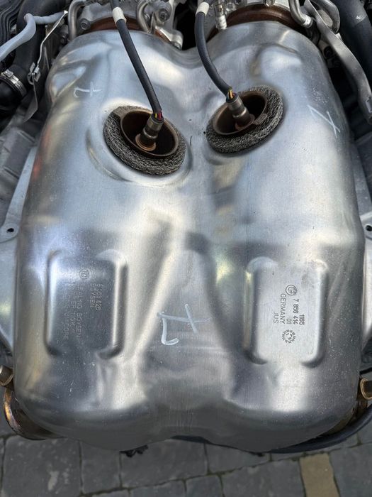 Каталізатор Каталізатори BMW S63 S63B44B 8053526 F90 F91 F93 F95