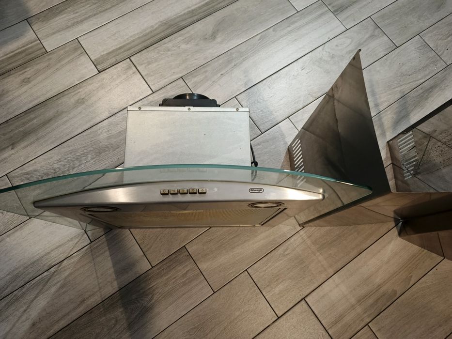 Okap kuchenny DeLonghi