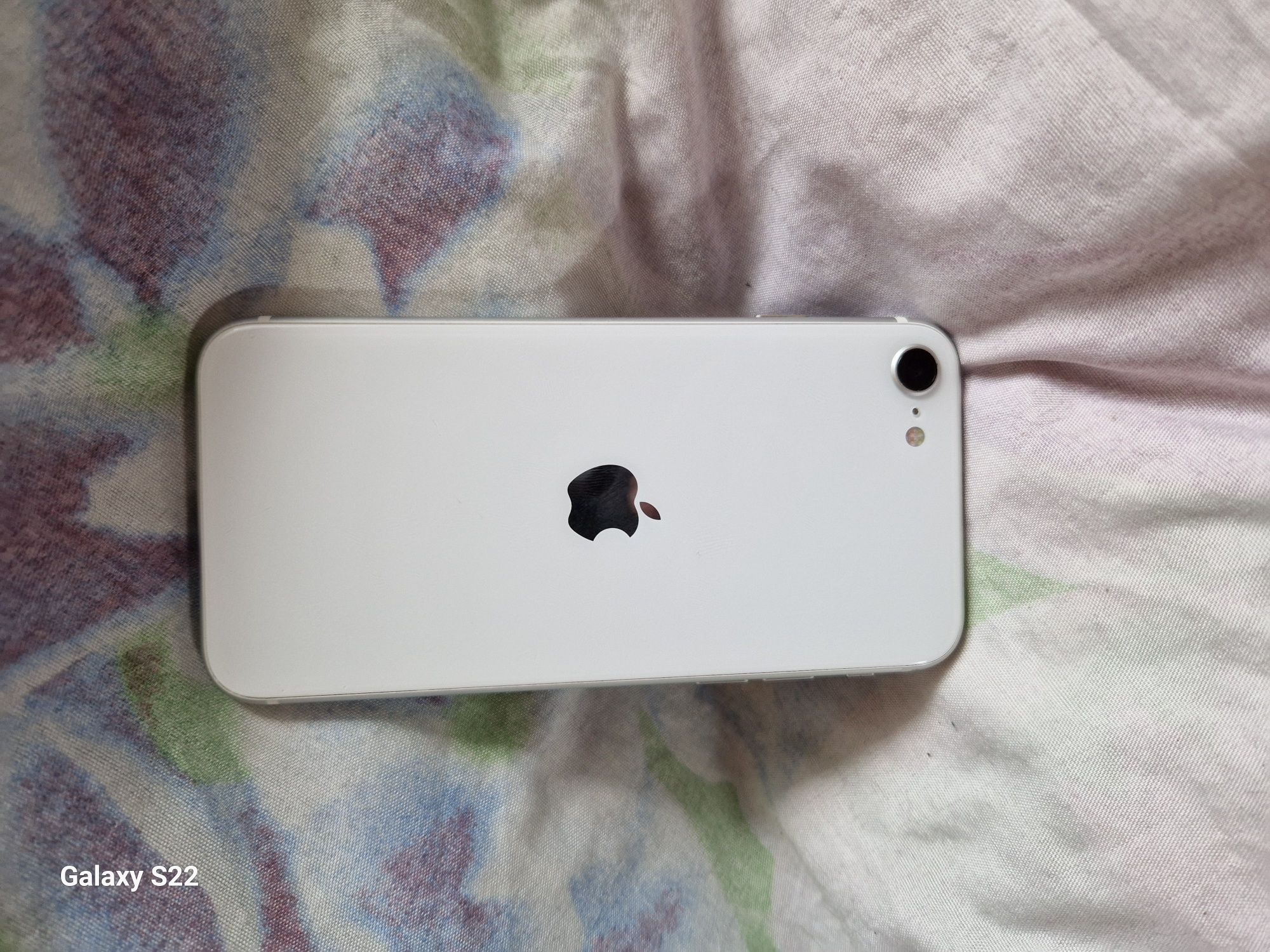 Айфон SE 2 2020iphone 8 СЕ 2 64Гб білий Без пошкоджень проблем акб 92%