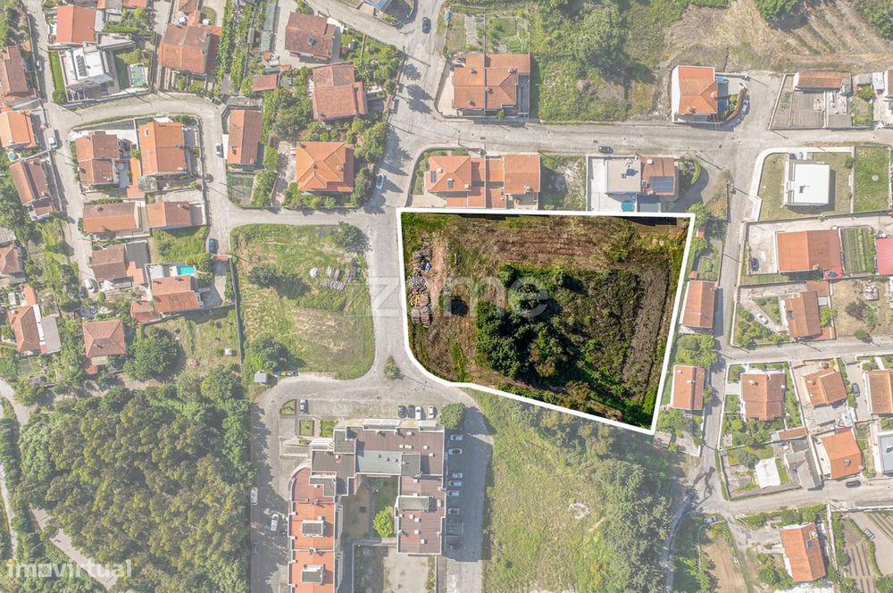 Terreno Urbano 6.017m² p/ Construção em Sobreira | Paredes