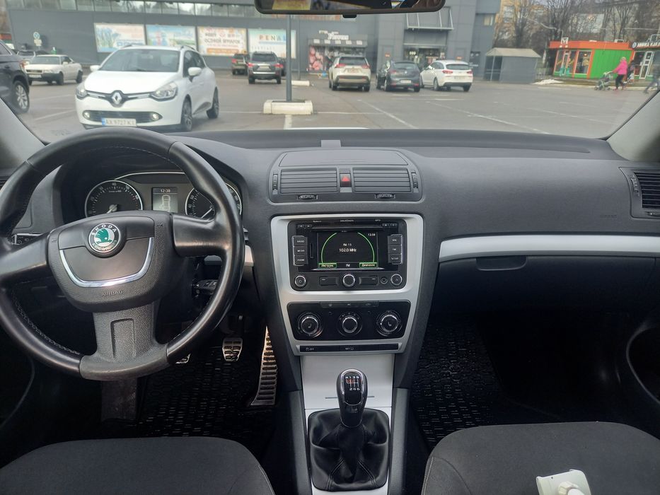 Продам шкода октавіа 2010 рік