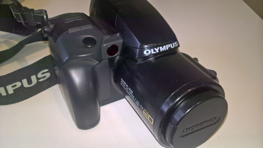 фотоапарат Olympus IS-1000