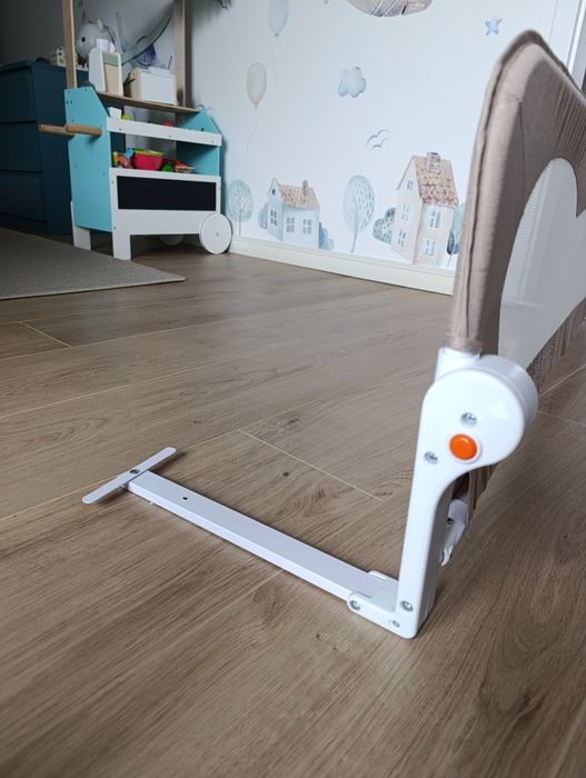 Barierka ochronna bramka do łóżka Lionelo Eva 150 cm beż
