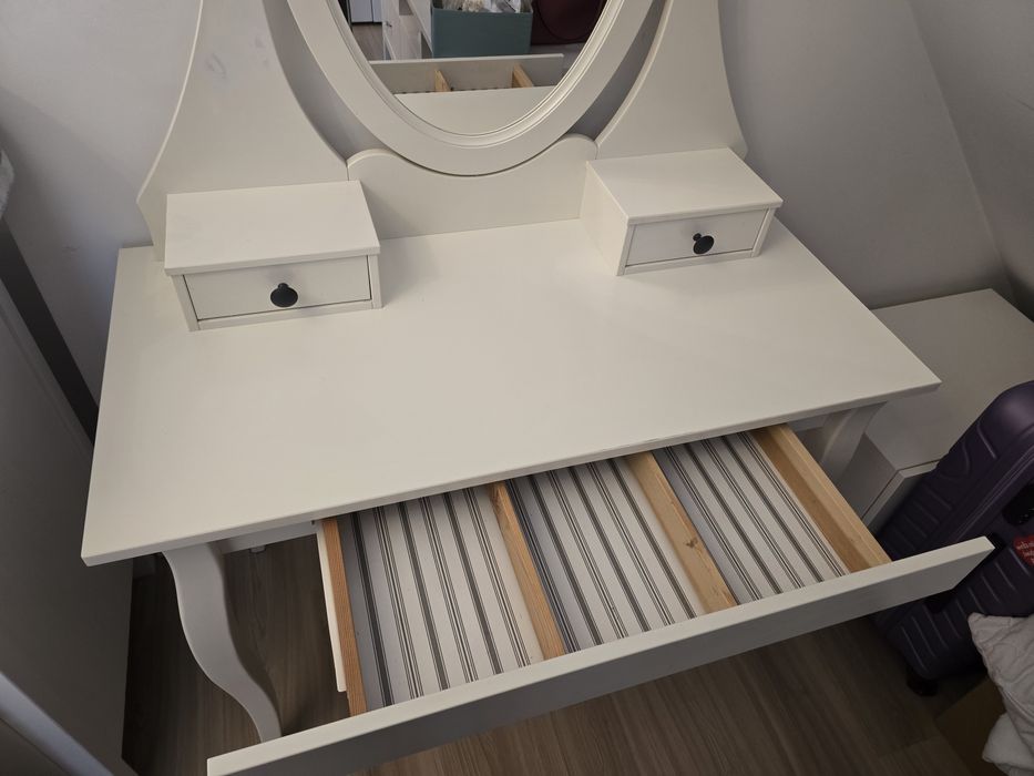 Toaletka Hemnes 100/50 z krzesłem