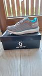 Buty do biegania Scott 38