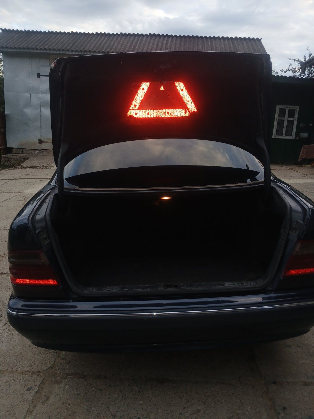 Продам гарний автомобіль у хорошому стані